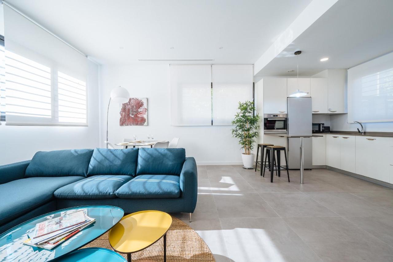 Urban Pulses Nervion Apartment Севиля Екстериор снимка