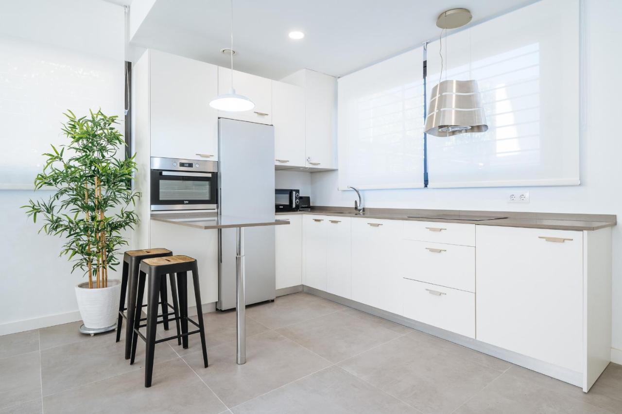 Urban Pulses Nervion Apartment Севиля Екстериор снимка
