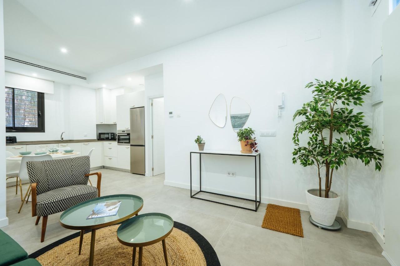 Urban Pulses Nervion Apartment Севиля Екстериор снимка